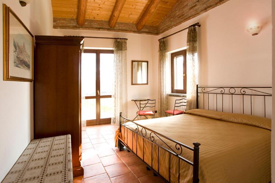 Agriturismo Antichi Poderi Gallina Neive Extérieur photo